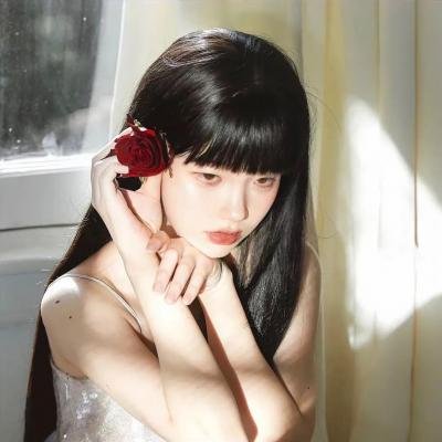 蜜丝炸弹